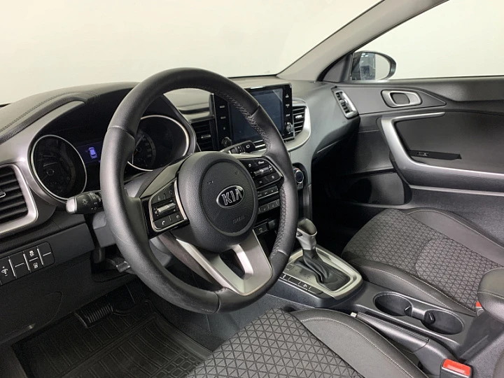 KIA Ceed 1.6, 2020 года, Автоматическая, Черный перламутр