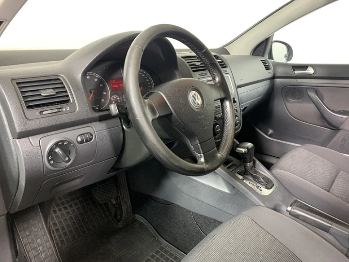 VOLKSWAGEN Golf 1.6, 2006 года, Автоматическая, Серебристый