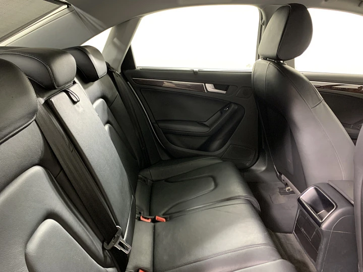 AUDI A4 2, 2013 года, Вариатор, БЕЛЫЙ