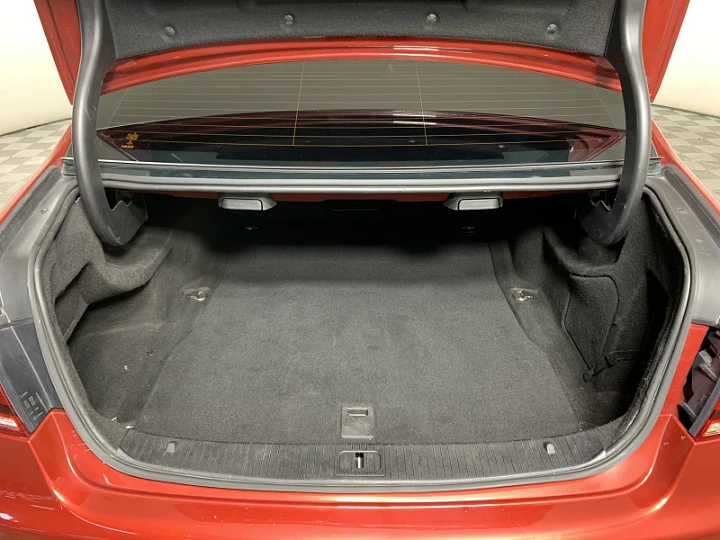 MERCEDES-BENZ E-Класс 2, 2014 года, Автоматическая, КРАСНЫЙ