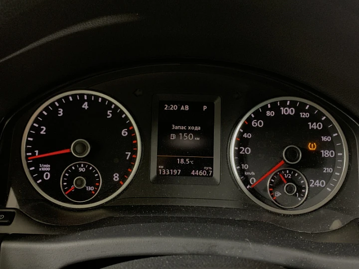 VOLKSWAGEN Tiguan 2, 2015 года, Автоматическая, КОРИЧНЕВЫЙ