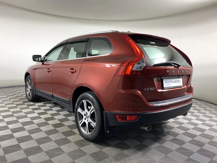 VOLVO XC60 2.4, 2011 года, Автоматическая, КРАСНЫЙ