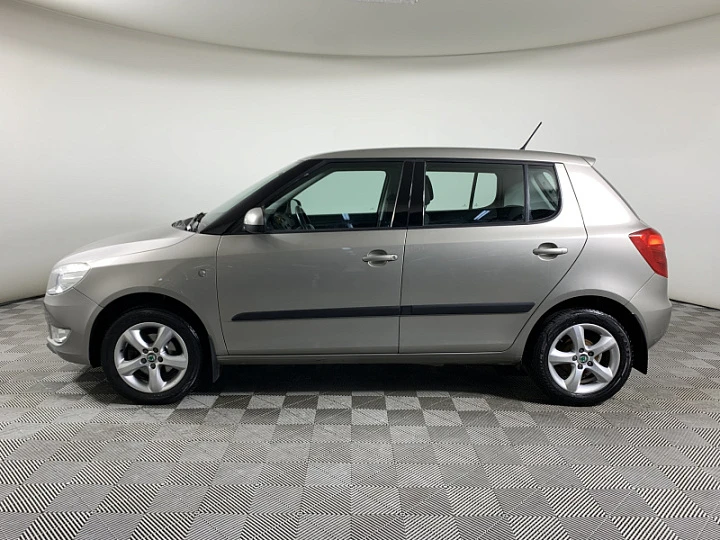 SKODA Fabia 1.6, 2011 года, Автоматическая, СЕРЫЙ