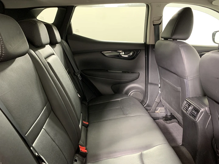 NISSAN Qashqai 2, 2014 года, Вариатор, Серебристый